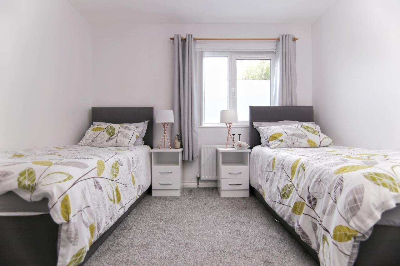 Ballygally  Bayview Apartments מראה חיצוני תמונה